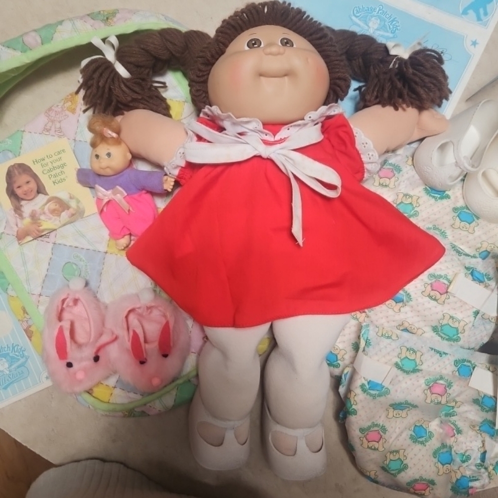 Cabbage Patch Doll, Baby, Accesories